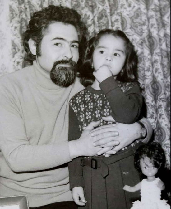 ماهایا پطروسیانِ کوچک در آغوش پدر+عکس