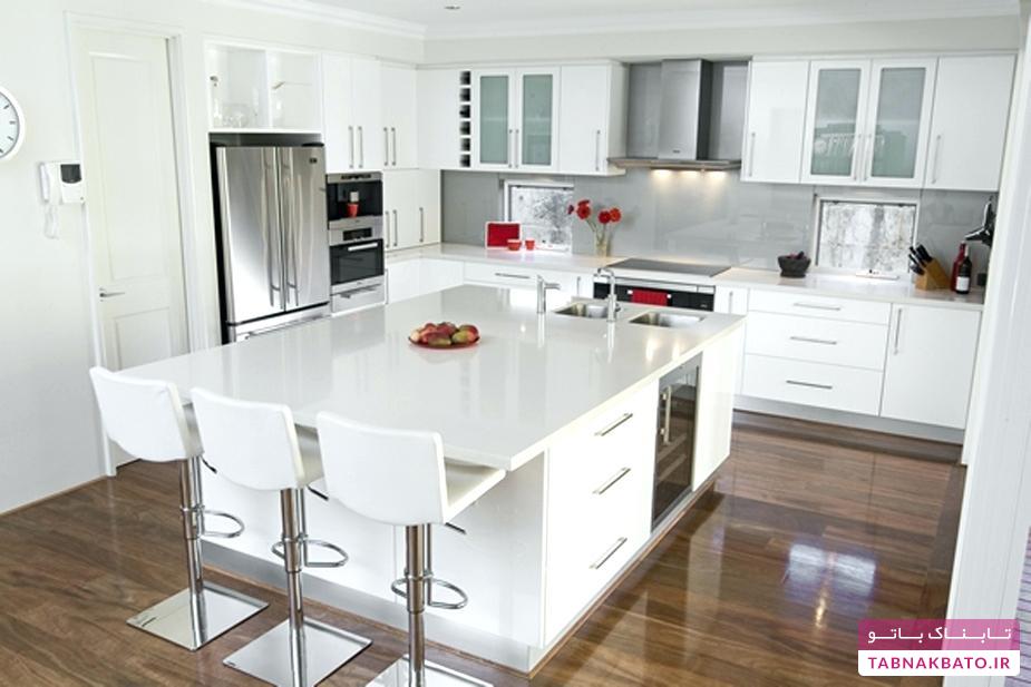 آشپزخانه‌ای مینمال با کابینت‌های سفید
