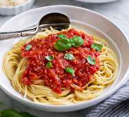 سس مارینارا خانگی برای اسپاگتی و انواع غذاها