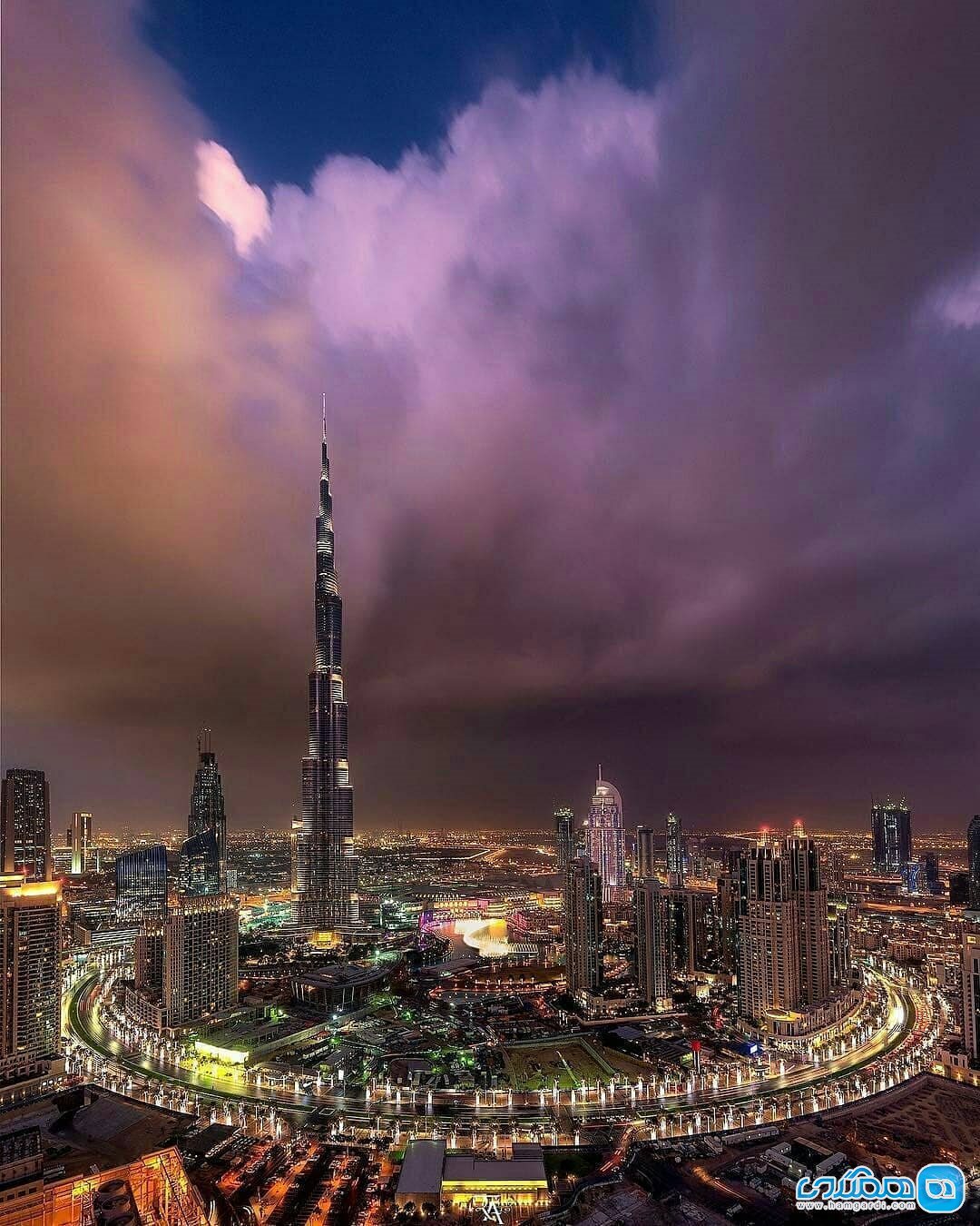 نمایی فوق العاده از ساختمان های مدرن دبی