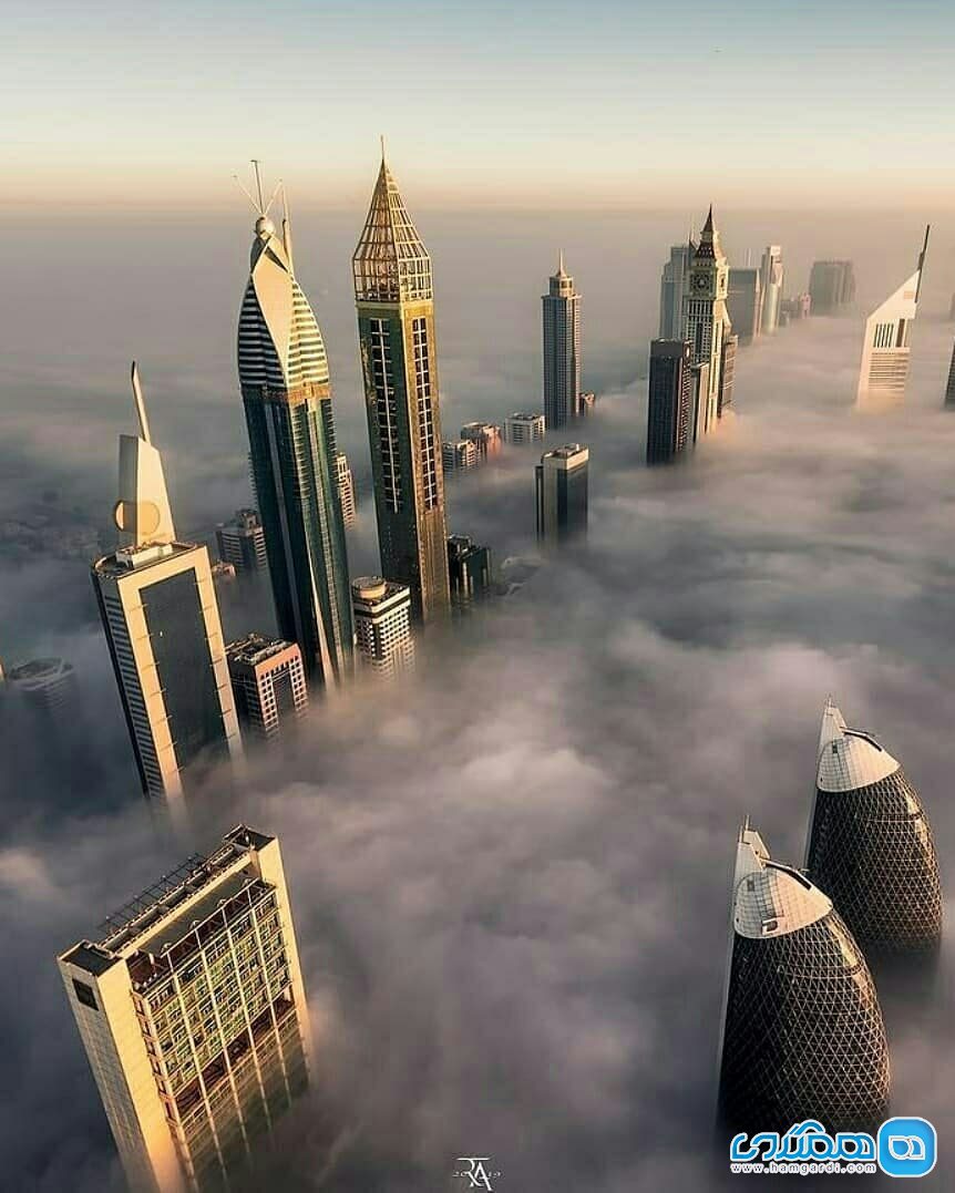 نمایی فوق العاده از ساختمان های مدرن دبی