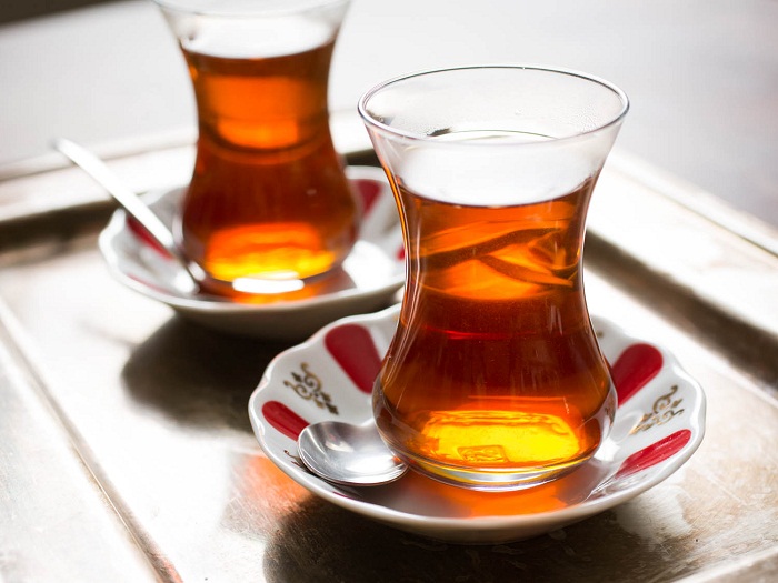 با فواید و مضرات مصرف روزانه چای آشنا شوید