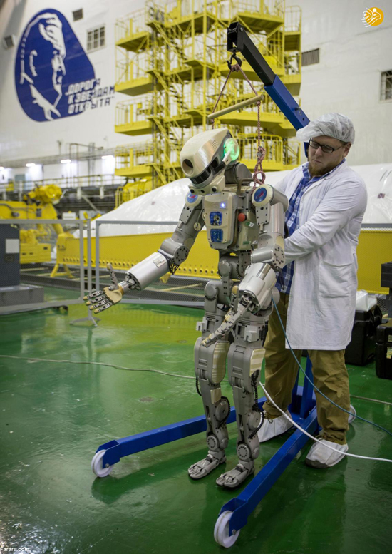 ربات انسان‌نما عازم فضا شد +عکس