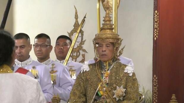 زندگی عجیب پادشاه تایلند