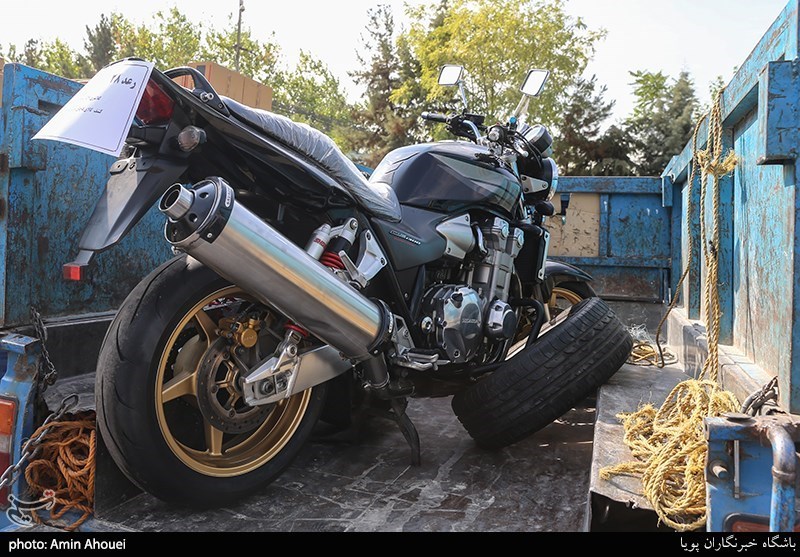 موتورسیکلت ۶۰۰ میلیون تومانی توقیف شد+عکس