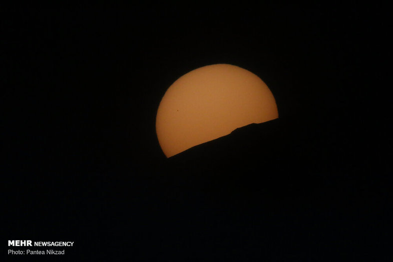 رصد گذر عطارد از مقابل خورشید +عکس