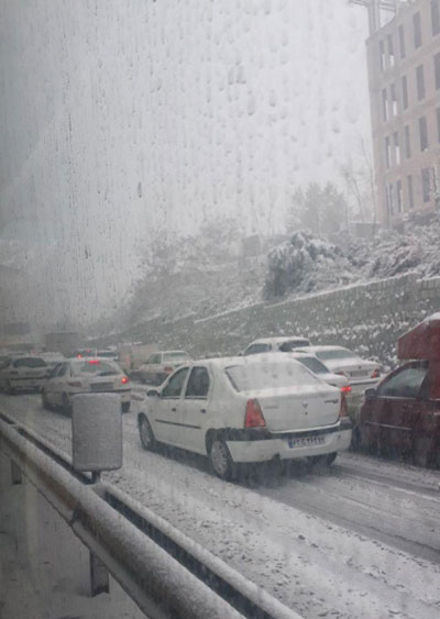 بارش برف پاییزی در برخی مناطق تهران