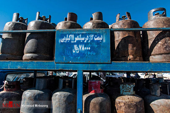 مردم زاهدان در صف‌های گاز مایع+عکس