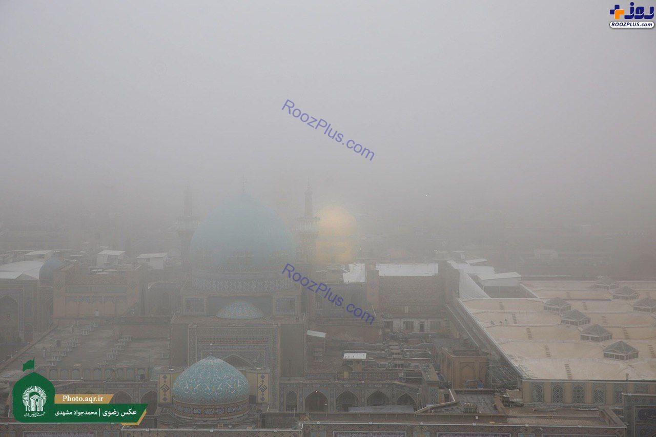 تصویری از مه گرفتگی شدید در حرم رضوی