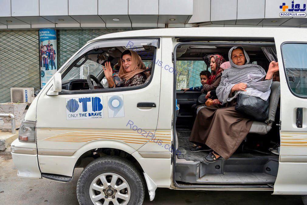 تاکسی وَن ویژه زنان در افغانستان+عکس