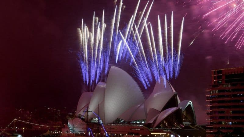جشن‌های آغاز سال نو در نقاط مختلف جهان