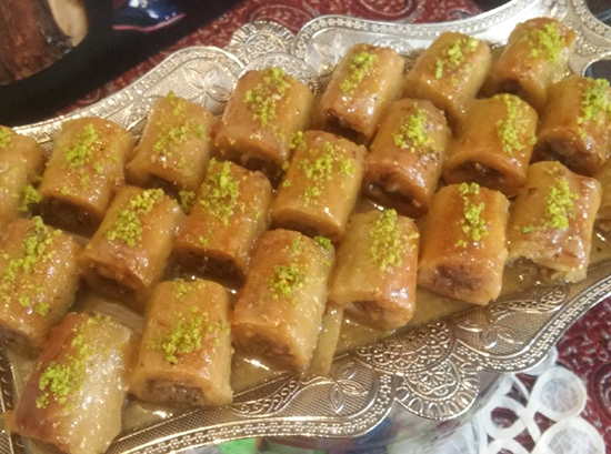 خوشمزه‌ترین دسر‌های عربی برای افطاری در ماه رمضان