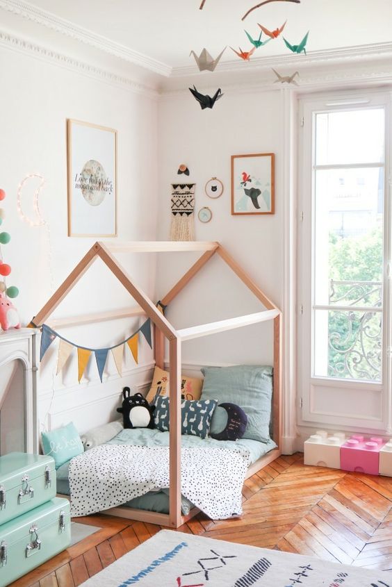 با 7 ایده زیبا برای تزیین سقف اتاق کودک با وسایل ساده آشنا شوید
