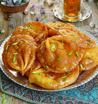طرز تهیه شیرینی گوشفیل خانگی برای ماه رمضان
