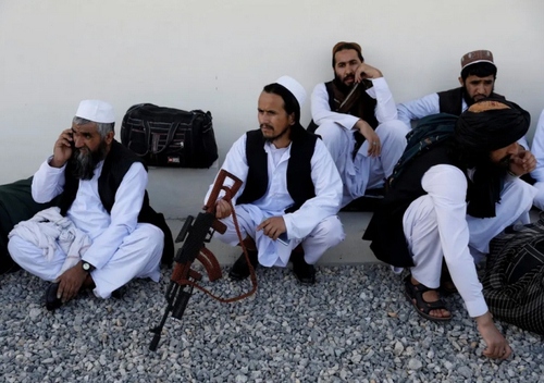 از پرتاب فضاپیمای خصوصی در آمریکا تا زندانیان آزادشده طالبان