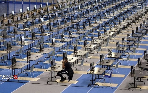 حضور تنها یک دانشجو در امتحانات دانشگاه+عکس