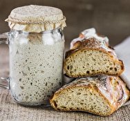 استارتر خمیر ترش خانگی برای تهیه نانهای عالی و با کیفیت و روش نگهداری آن