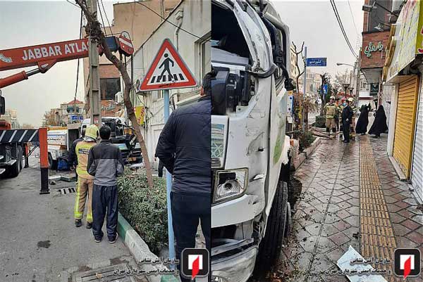برخورد کامیونت با مغازه های خیابان دولت در تهران (+تصاویر)