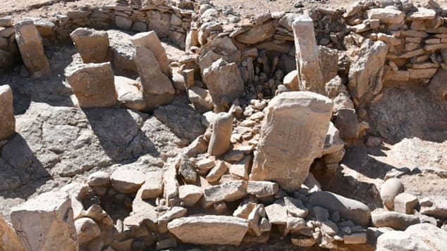 مجسمه‌های ۹ هزار ساله با حکاکی صورت انسان در صحرای اردن سر برآوردند