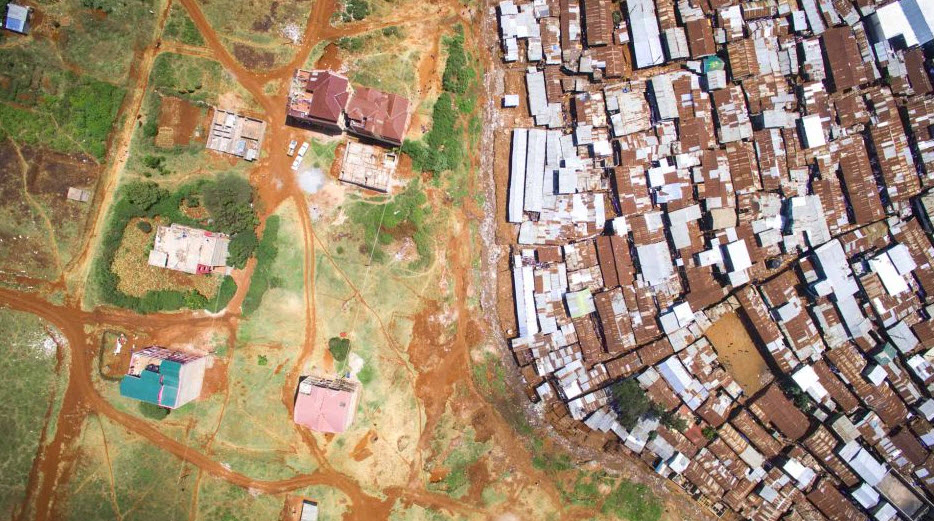 عکس‌هایی که تفاوت بین فقیر و غنی را به صورت دراماتیکی نشان می‌دهد