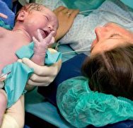 آیا نوزاد با باکتری‌های خودش متولد می‌شود؟