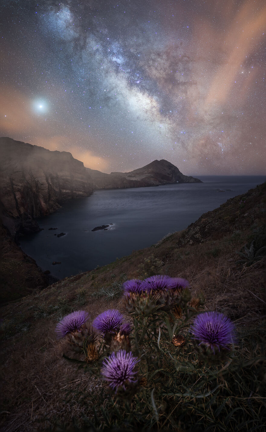 الکس فورست و ثبت زیبایی جادویی آسمان شب در عکس‌هایش