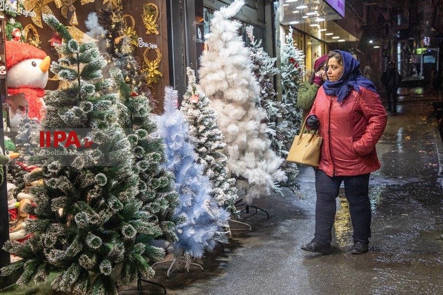تصاویری از حال و هوای «کریسمس» در تهران (برترینها)