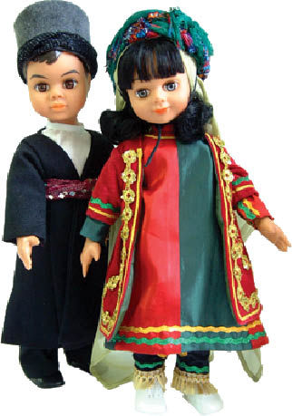 سفیر‌های عروسکی/ هر کشوری با چه عروسک‌های سنتی شناخته شده است؟ (خبرفوری)