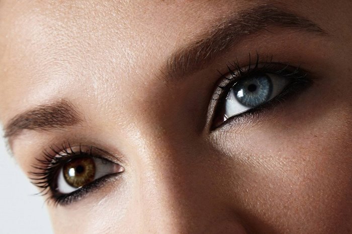 چگونه رنگ چشم ممکن است در طول زندگی تغییر کند؟