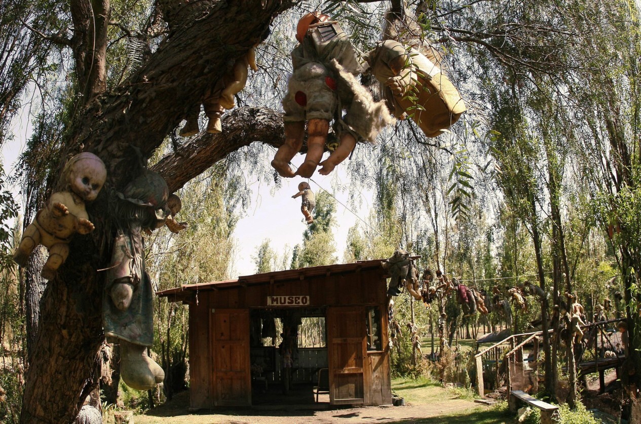 جزیرۀ عروسک‌های مرده؛ در ترسناک‌ترین جزیرۀ مکزیک چه می‌گذرد؟