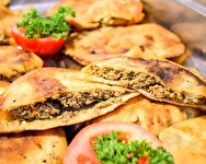 این ساندویچ عربی خوشمزه را به راحتی در منزل درست کنید