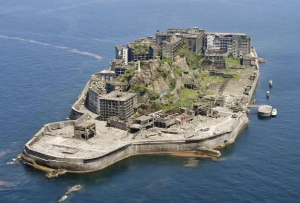 «جزیره جهنم»؛ جزیره‌ای کوچک و متروکه در ژاپن که برای ساکنین آن مثل جهنم بود (سرپوش)