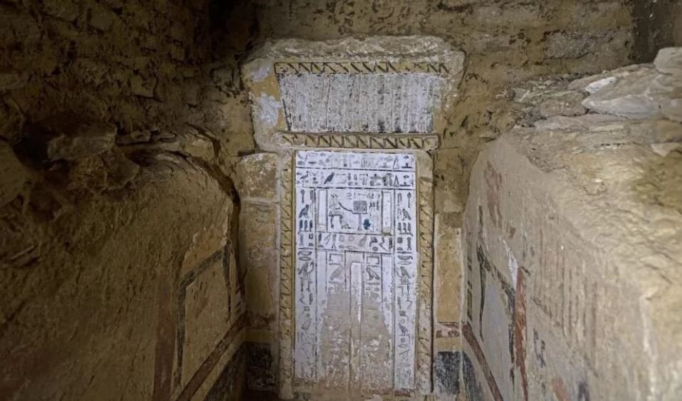 کشف مومیایی عجیب مصری در چاهی عمیق