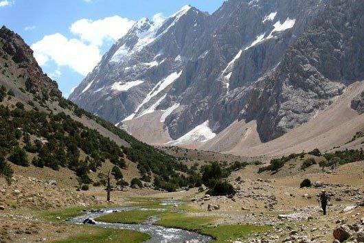 اقدام جالب تاجیکستان در حفظ زبان فارسی