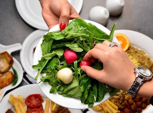 چرا هنگام غذا‌ بهتر است اول سبزیجاتمان را بخوریم؟