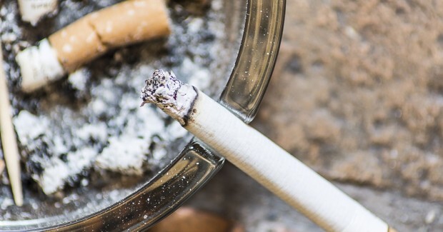 سیگاری‌ها بیشتر از مسائل مالی و وعده‌های غذایی خود به ترک سیگار فکر می‌کنند (روزیاتو)