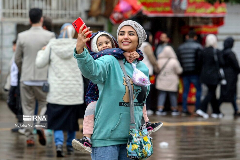 تصاویری از نوروزگردی گردشگران در عروس ایران (ایرنا)