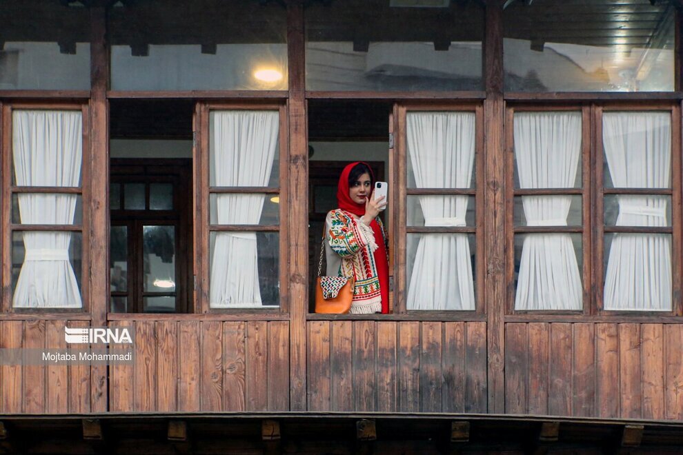 تصاویری از نوروزگردی گردشگران در عروس ایران (ایرنا)