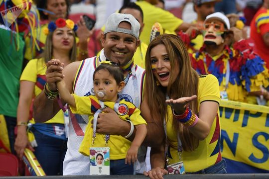 هواداران تیم ملی کلمبیا قبل از بازی بین تیم های کلمبیا و لهستان