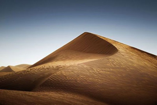 تپه شنی در صحرای امارات در نزدیکی شهر دوبی/ عکس روز وب سایت 