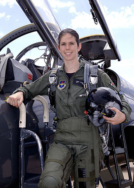 اولریکا فلندر، اولین زن خلبان هواپیمای جنگنده در آلمان 