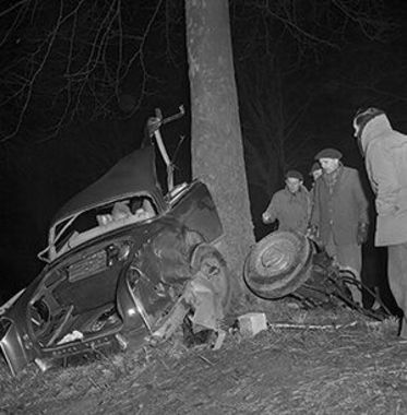 صحنه ی تصادفی که منجر به مرگ آلبر کامو در 1960 شد
