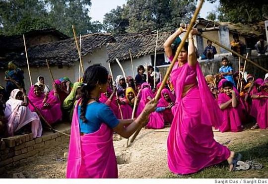 جشنواره چوب زنی زنان در هند