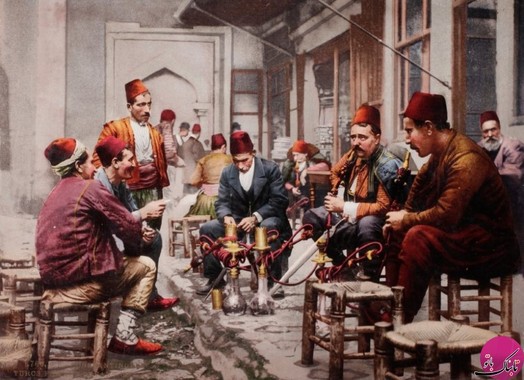 مردان در حال كشيدن قلیان، استانبول، ترکیه، ۱۸۹۷ 