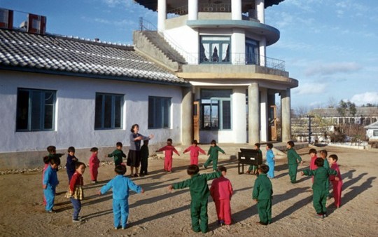 کره شمالی و ورزش همراه با موسیقی
