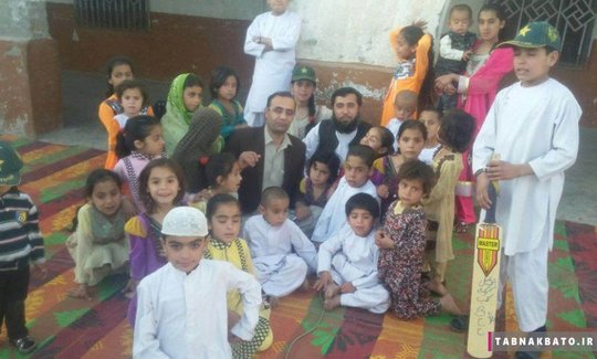جان محمد، پزشک پاکستانی، از سه همسرش ۳۵ فرزند دارد، او میخواهد با گرفتن چهارمین زن تعداد فرزندانش را به صد برساند، او معتقد است اگر تعداد فرزندانش زیاد باشند به بهشت خواهد رفت. او ۱۴ پسر و ۲۱ دختر دارد.