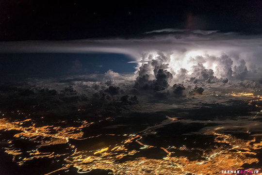 طوفان سهمگین بر فراز پاناما سیتی