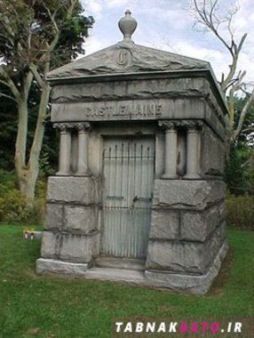 مقبره ی خواهران سوترلند در یکی از مناطق نیویورک، بیشتر آنها در این مقبره به خاک سپرده شدند