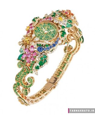 ساعتی از برند فرانسوی دیور، گویی این دسته جواهر را از میان گُل های دل انگیز کاخ وِرسای چیده اند، ترکیبی شگفت انگیز از سنگ های قیمتی و زیبا