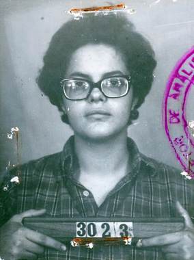 «دیلما روسف» رییس جمهور برزیل در سال 1970، زمانی که عضوی از جنبش پارتیزان هایی بود که علیه دیکتاتوری نظامی این کشور مبارزه می کردند.